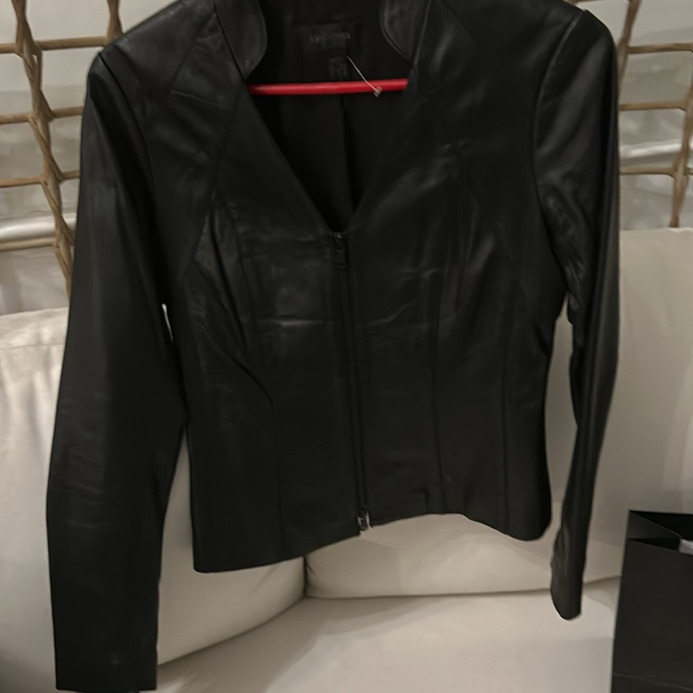 Danier leather Jacket/ Blazer🤩Heart shaped neck 💕